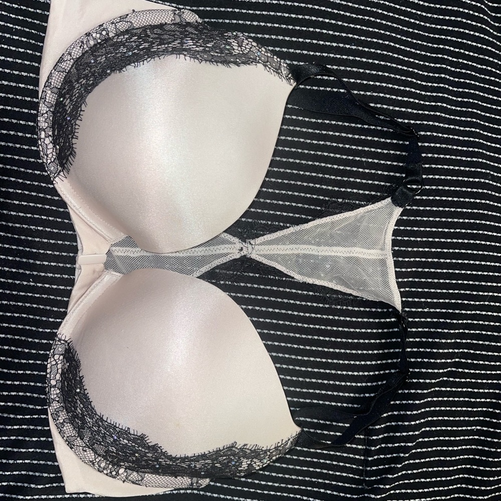 Victoria secret bra
